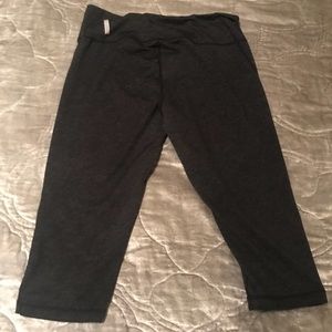 Zella Capri Yoga Pants